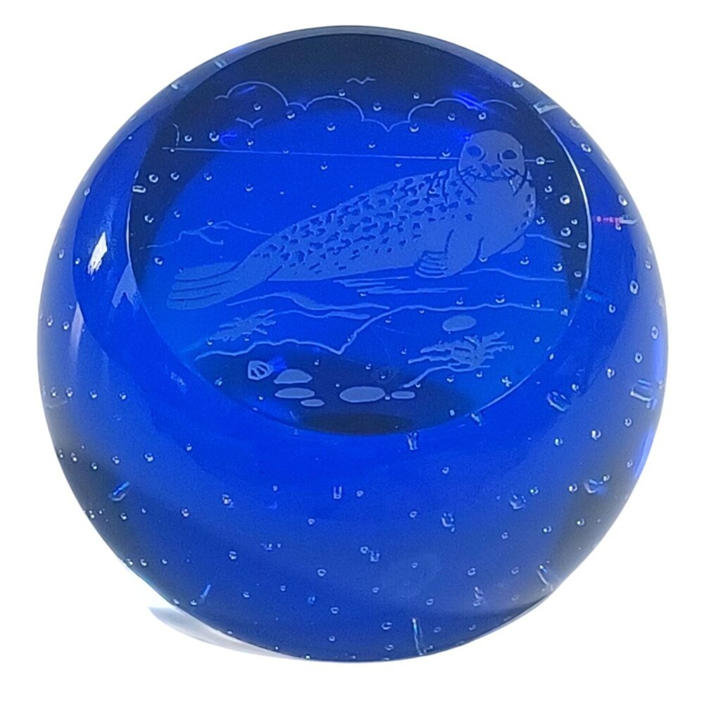 Vintage Caithness Seal Cobalt Blue Clear Controlled Bubble Art Glass Paperweight - Picture 4 of 14